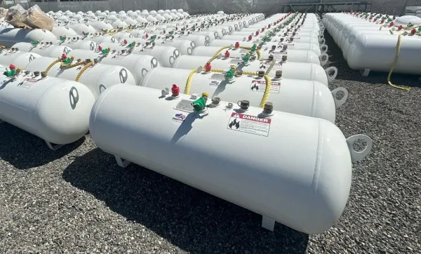 new 250 gallon horizontal propane tank